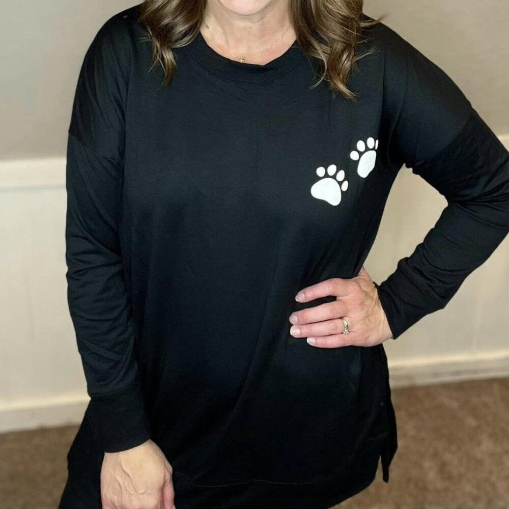 NEW S LuLaRoe Hannah Dog Paw Print Black White Pullover Long Sleeve Shirt